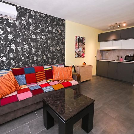 Eli Apartment Burgas Stad Buitenkant foto