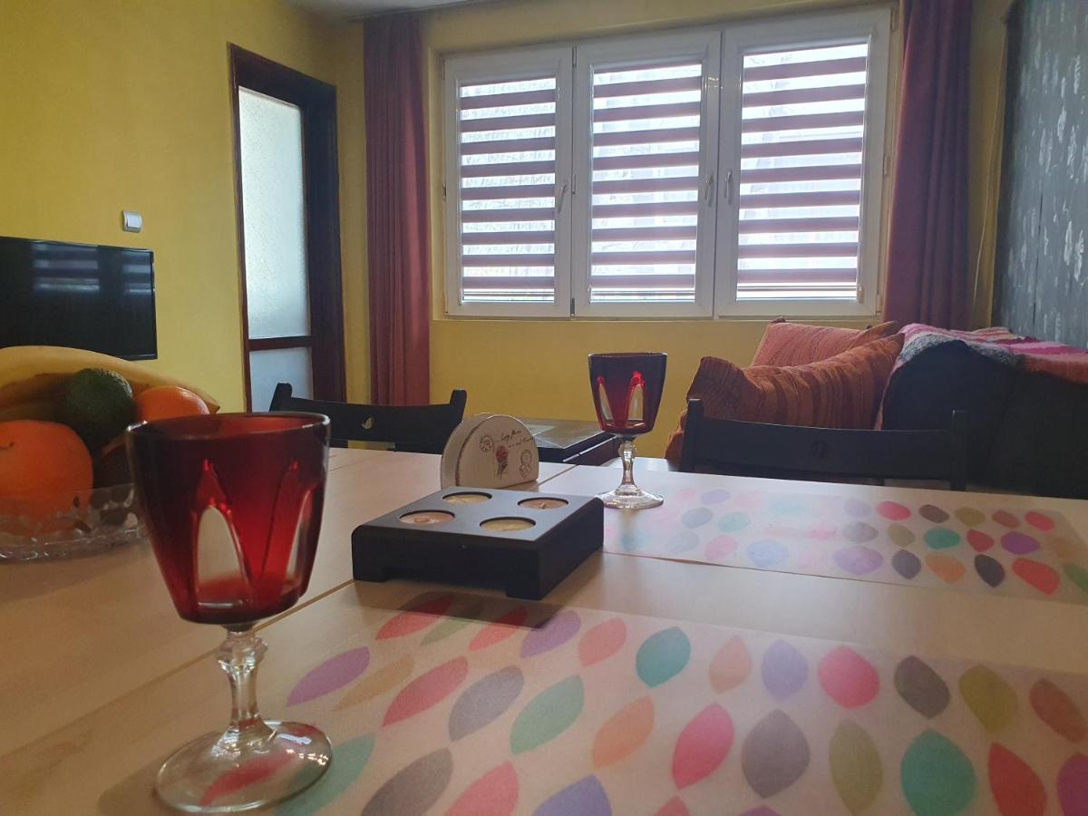 Eli Apartment Burgas Stad Buitenkant foto