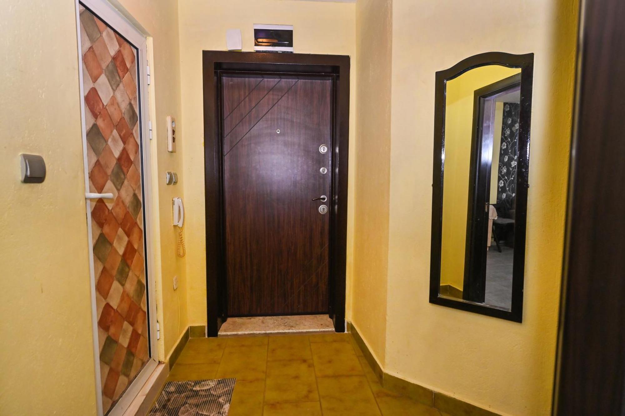 Eli Apartment Burgas Stad Buitenkant foto